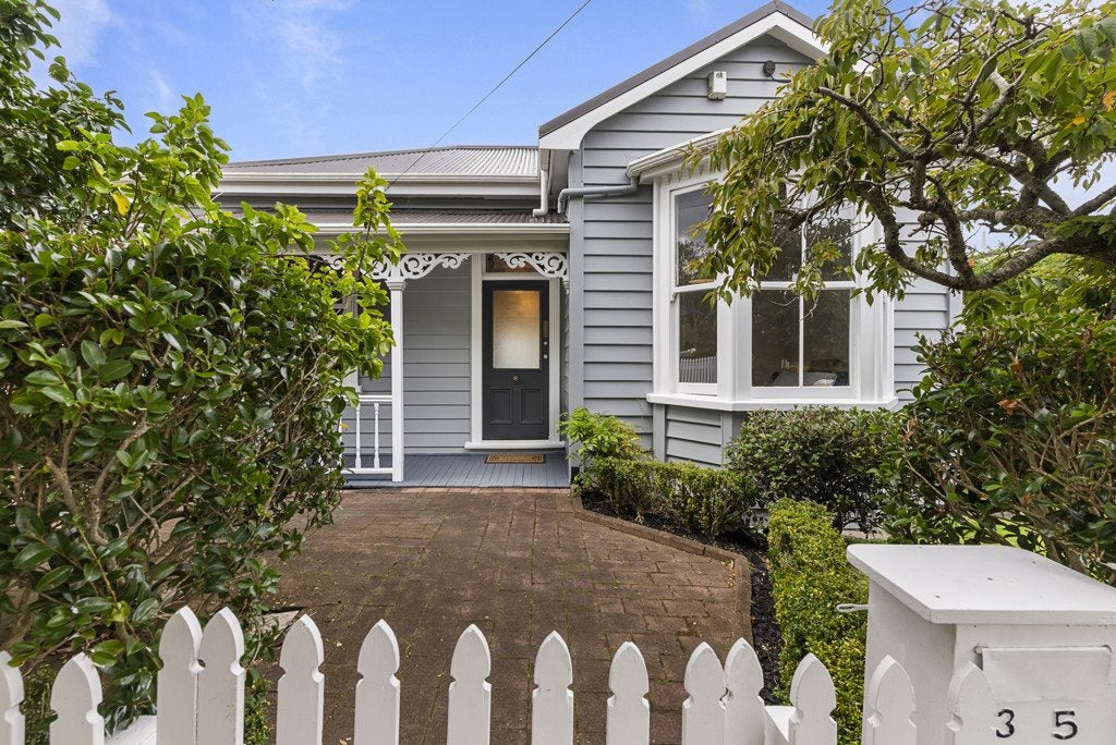 35 Normans Hill Road, Onehunga, Auckland - Carousel 1