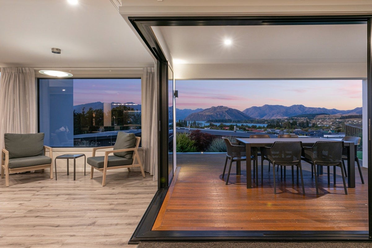 106 West Meadows Drive, Wanaka - Carousel 1