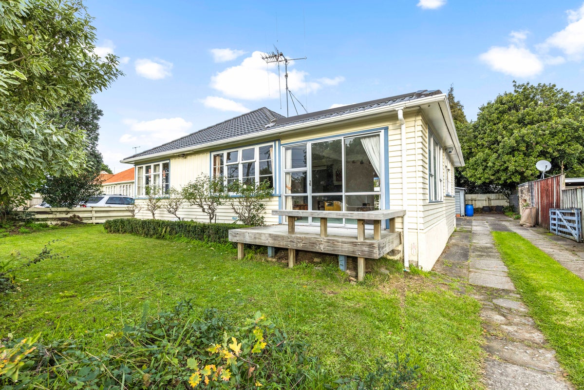 76 Alfred Street, Fairfield, Hamilton - Carousel 2