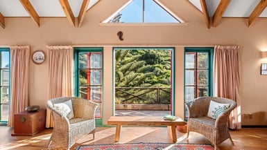 33B Maungaraki Road, Korokoro, Lower Hutt - Carousel 1