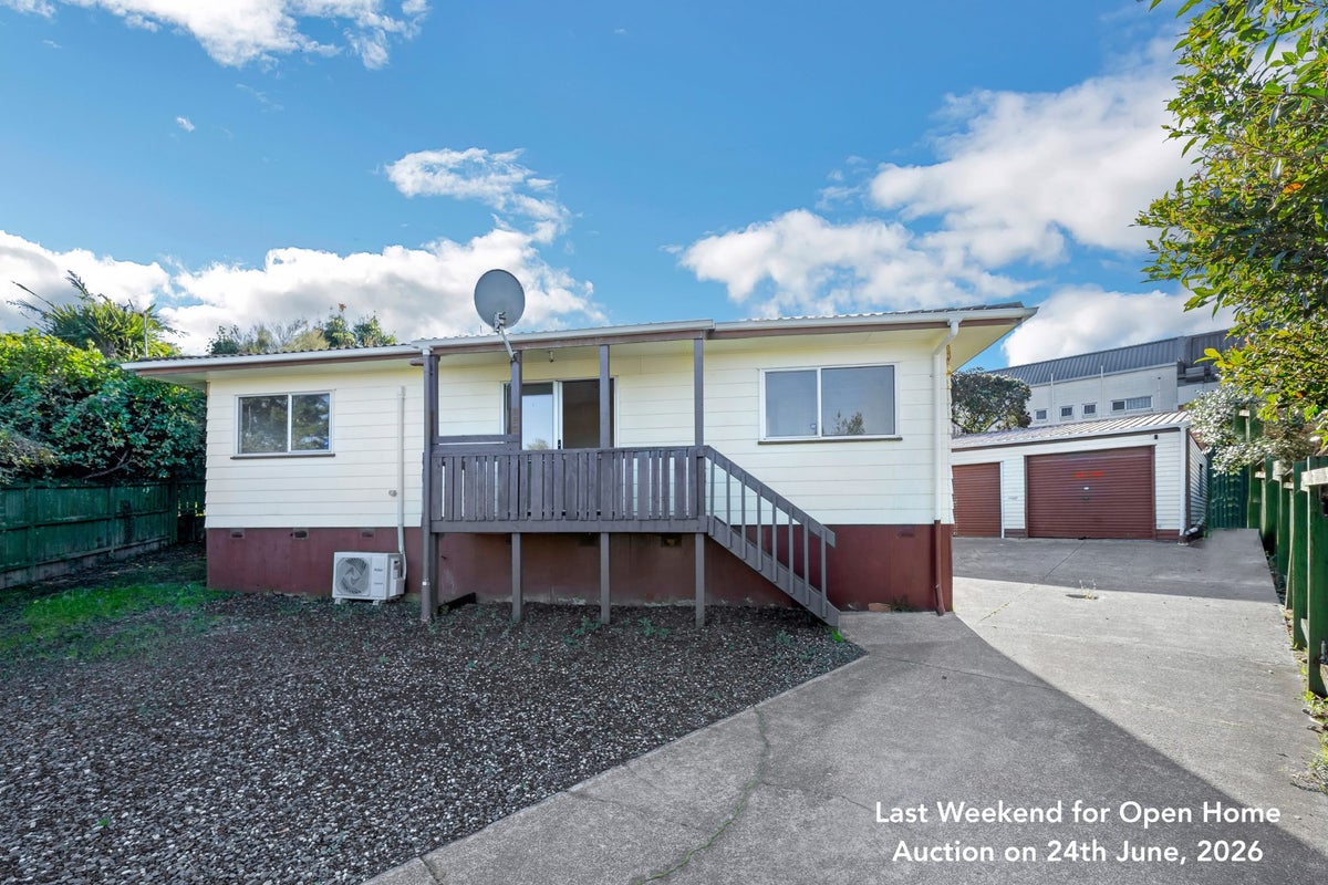 5 Edgware Road, West Harbour, Auckland - Carousel 1