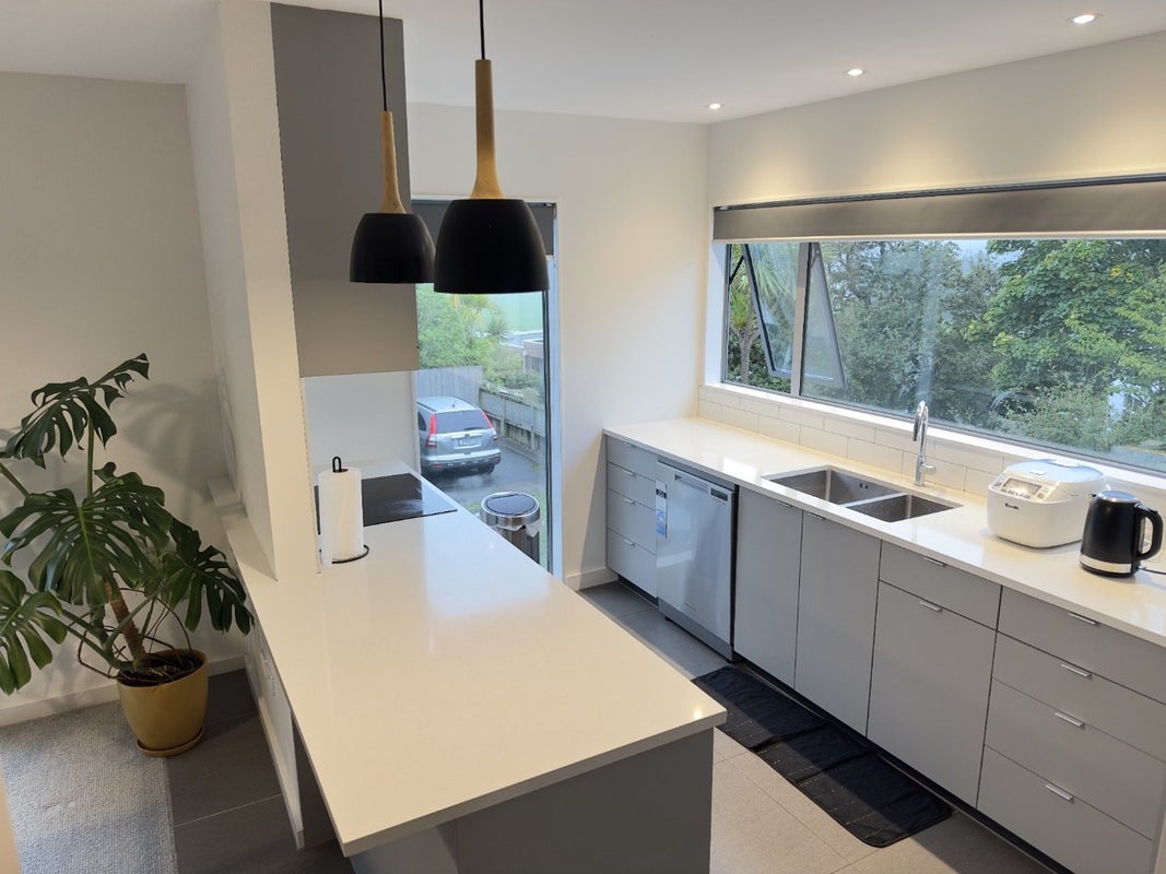 3/38 Makara Road, Karori, Wellington - Carousel 2