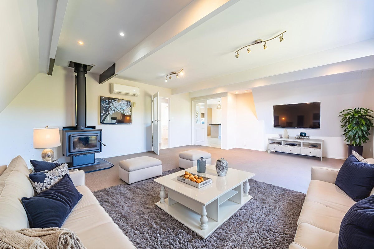 54 Ranui Avenue, Waimataitai, Timaru - Carousel 2