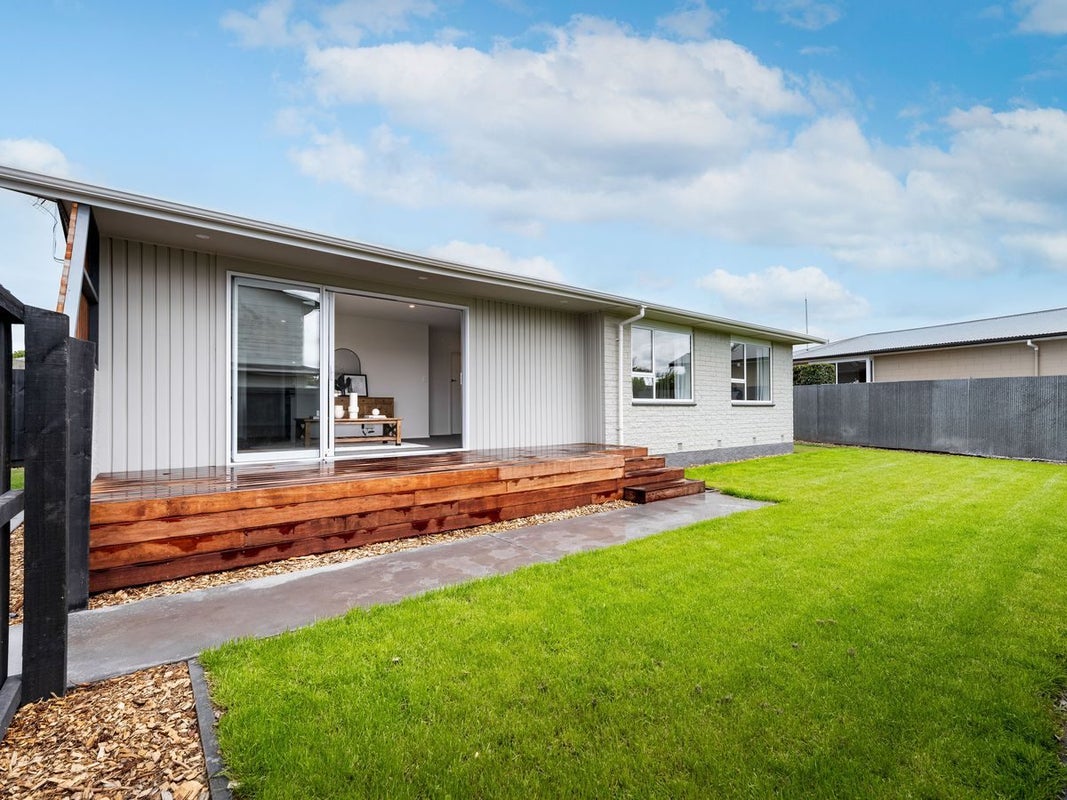 15 Pethig Place, Halswell, Christchurch - Carousel 1