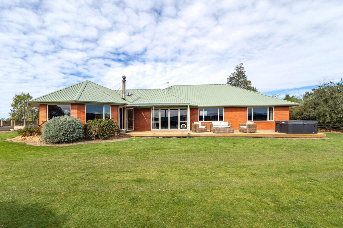 50 Bassett Road, Rosewill, Timaru - Carousel 1