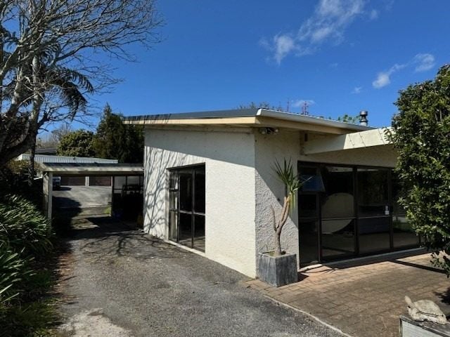 388 Kaitemako Road, Welcome Bay, Tauranga - Carousel 2