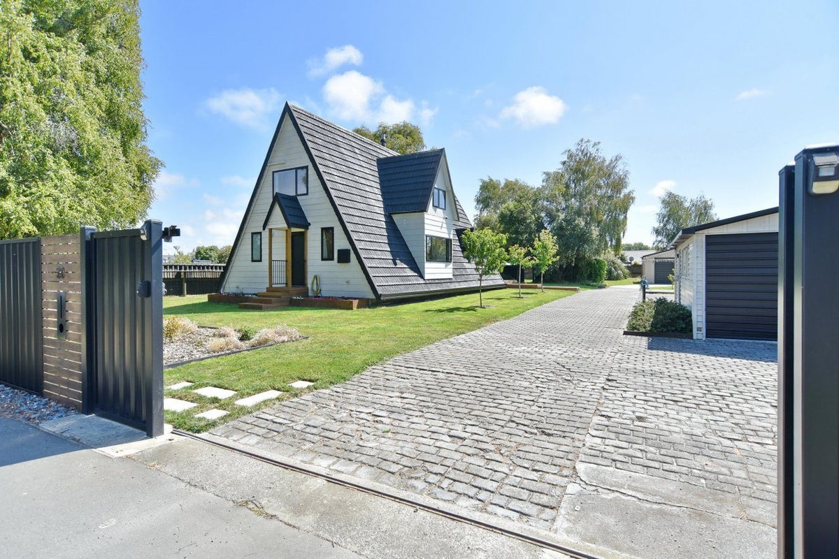 33 Heyders Road, Spencerville, Christchurch - Carousel 36