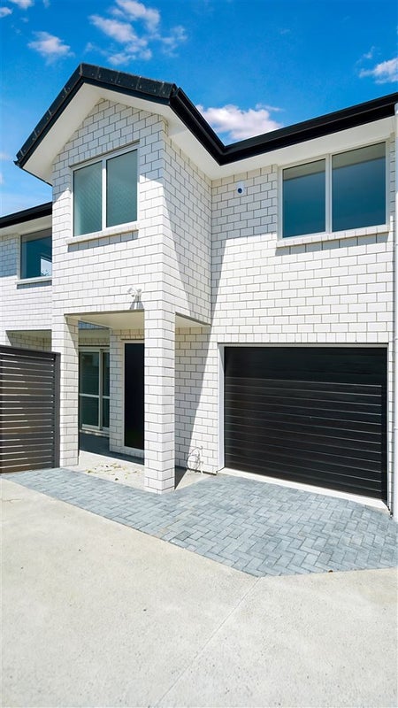 14C Kirrie Avenue, Te Atatu South, Auckland - Carousel 2