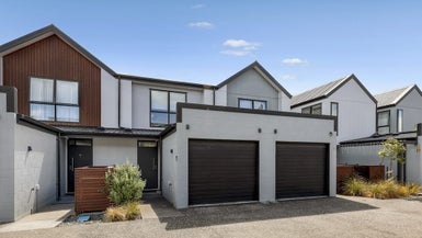 17 Gateway Avenue, Beachlands, Auckland - Carousel 1