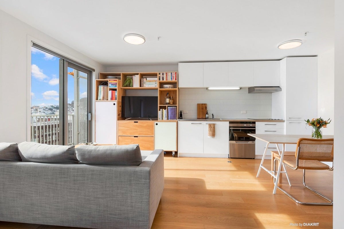 908/8 Wigan Street, Te Aro, Wellington - Carousel 1