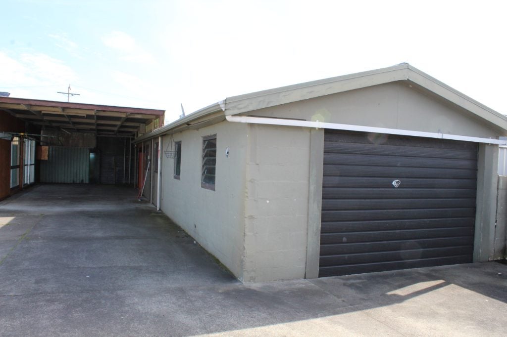 348 Botanical Road, West End, Palmerston North - Carousel 11