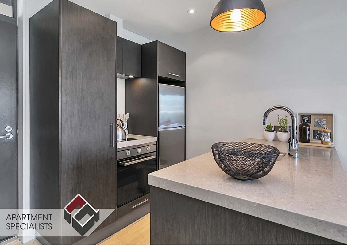 609/5 Howe Street, Auckland Central, Auckland - Carousel 2