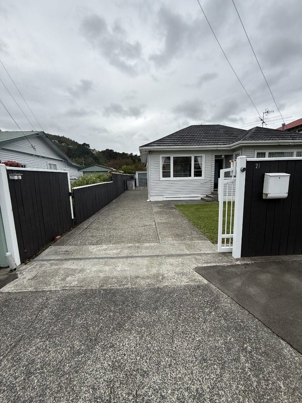 21 Hume Street, Alicetown, Lower Hutt - Carousel 1