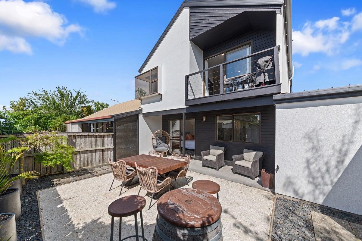 3/129 Clarence Street, Riccarton, Christchurch - Carousel 1