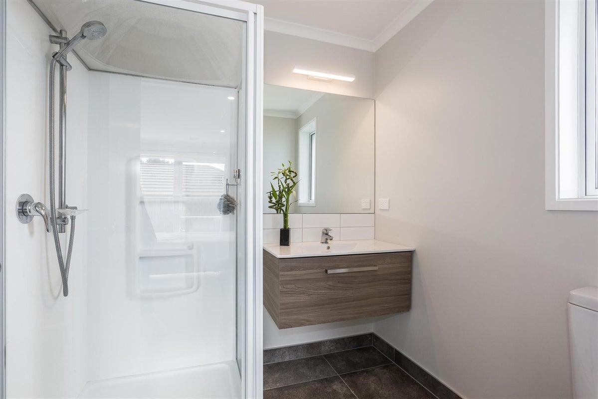 3 Weatherdeck Close, Whitby, Porirua - Carousel 10