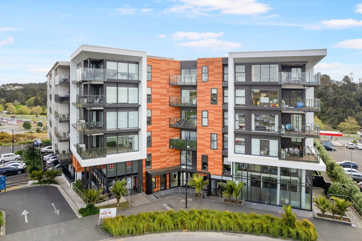 407/3 Kaipiho Lane, Albany, Auckland - Carousel 1