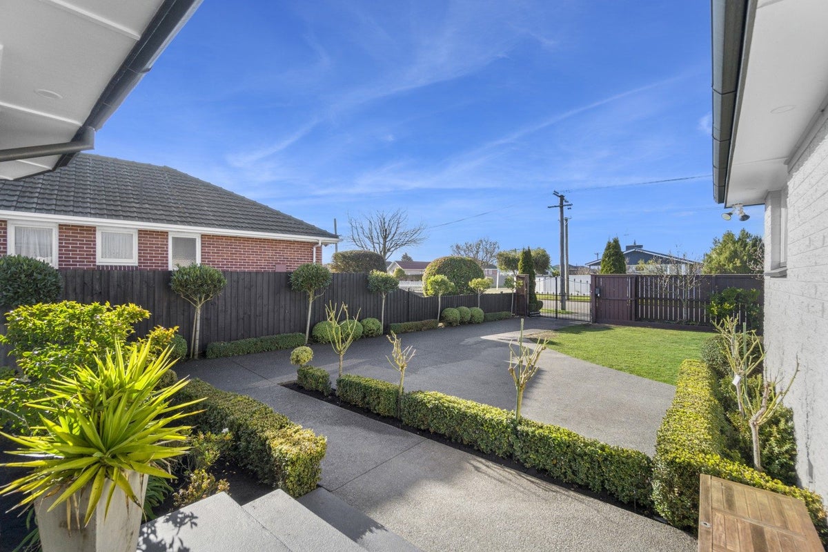 25 Vardon Crescent, Shirley, Christchurch - Carousel 25