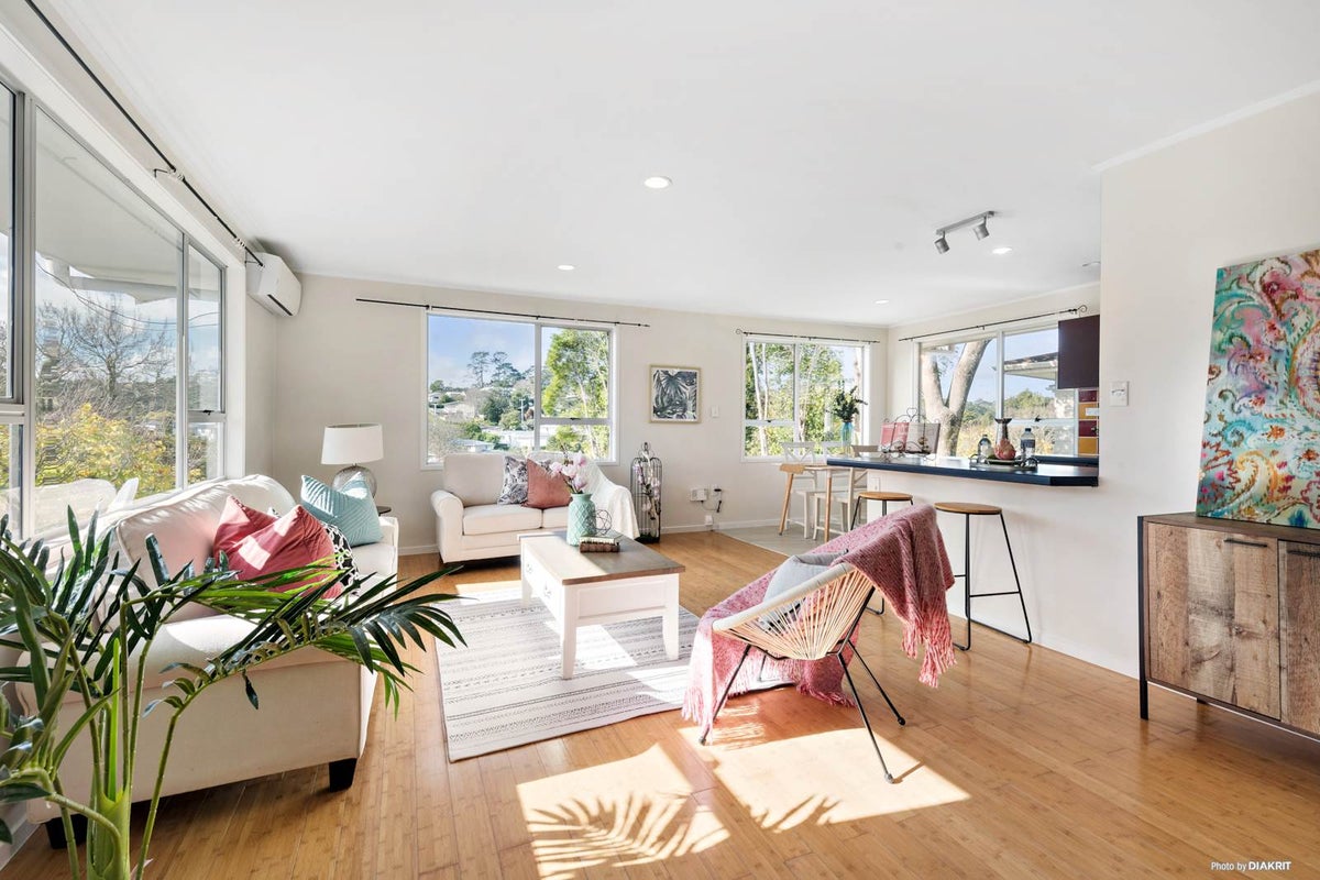 27 Vandeleur Avenue, Birkdale, Auckland - Carousel 2