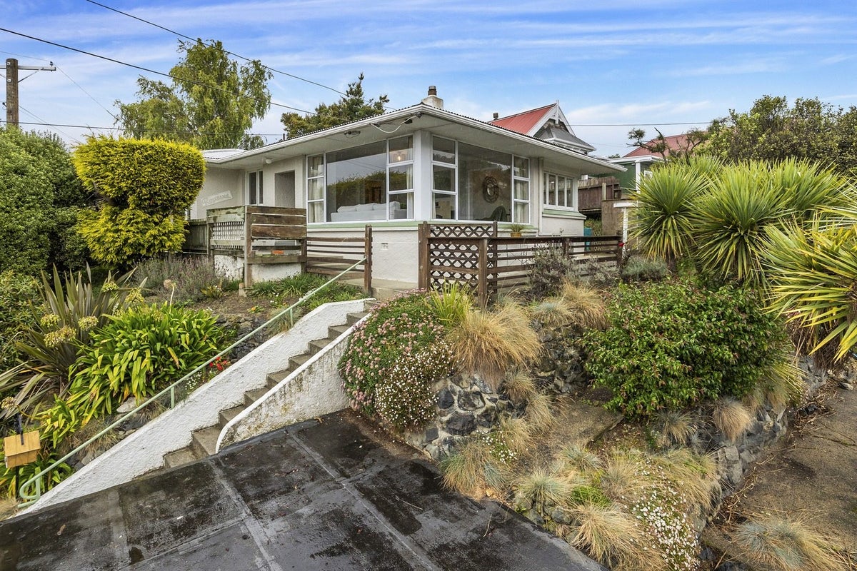 369 South Road, Caversham, Dunedin - Carousel 1