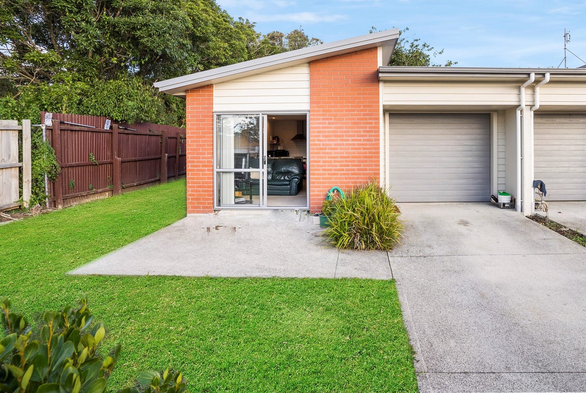 6/46 Park Estate Road, Rosehill, Papakura - Carousel 1