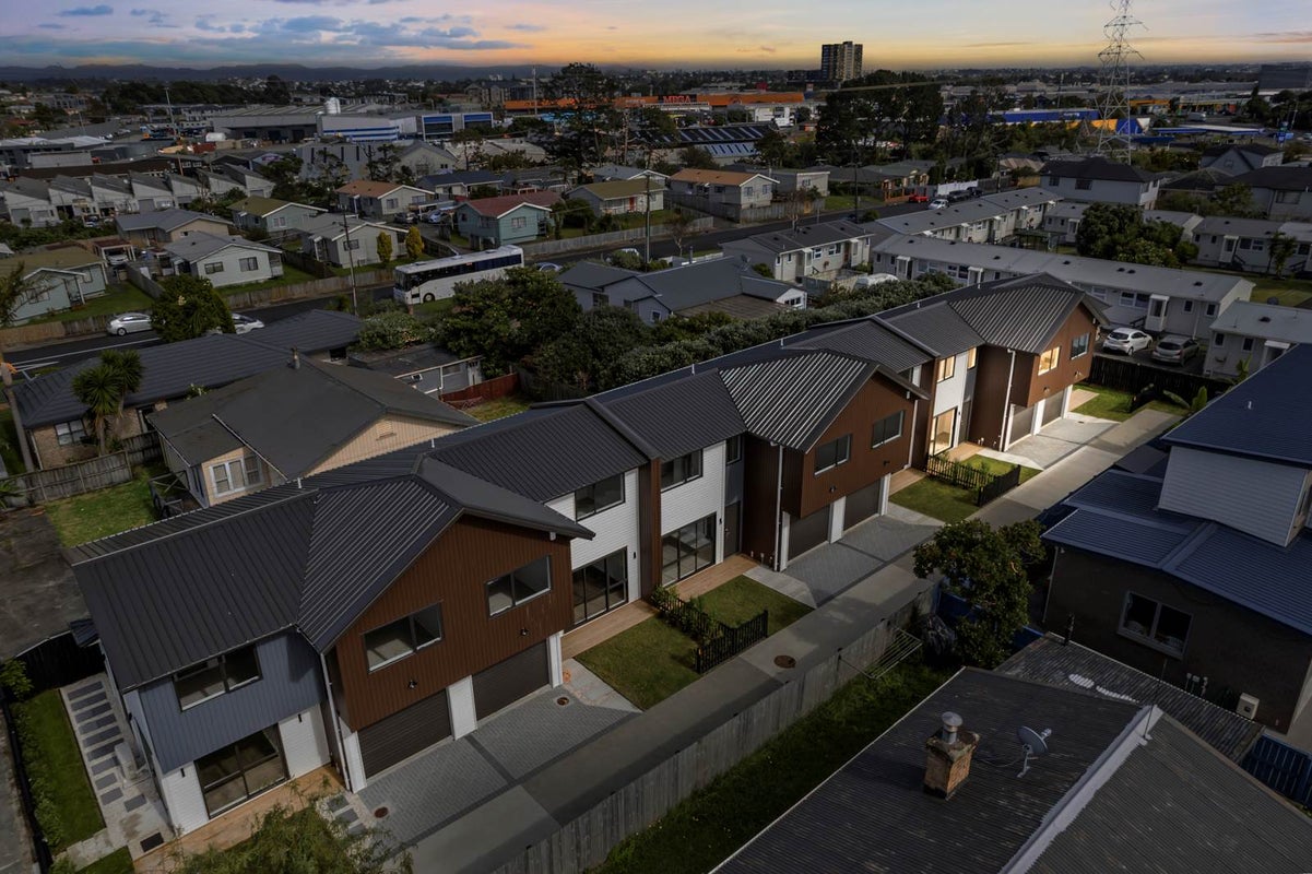 27C BUSBY Street, Blockhouse Bay, Auckland - Carousel 2