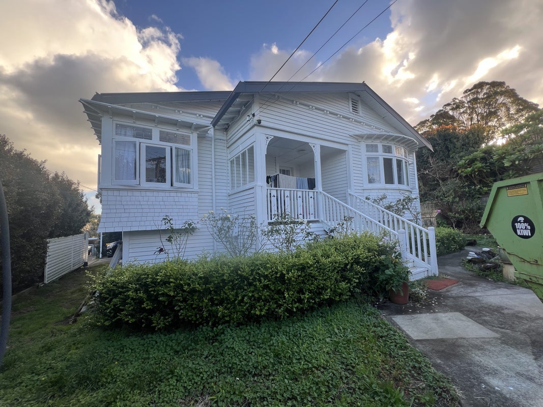 30 Niccol Avenue, Narrow Neck, Auckland - Carousel 1