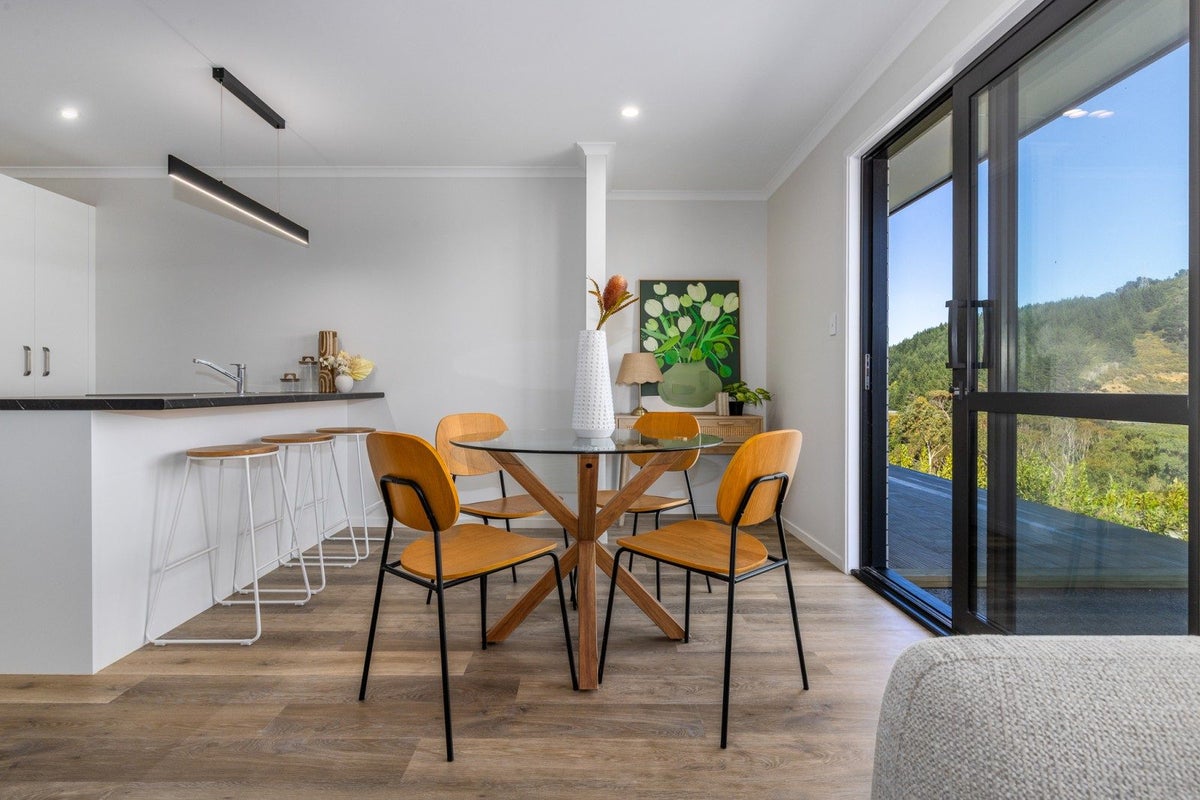 54 Holystone Road, Whitby, Porirua - Carousel 2