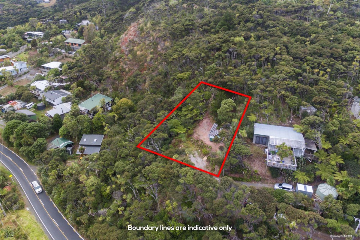 212 Bethells Road, Te Henga / Bethells Beach - Carousel 1
