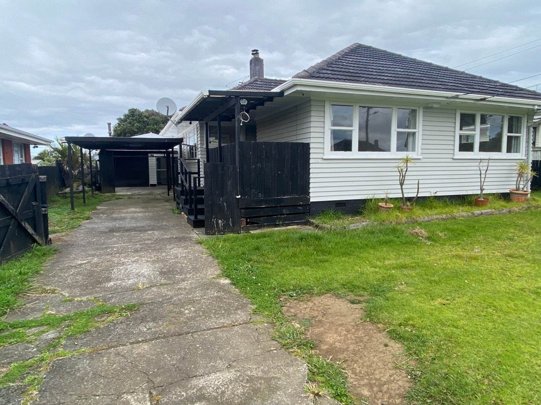 14 Hooks Road, Manurewa, Auckland - Carousel 1