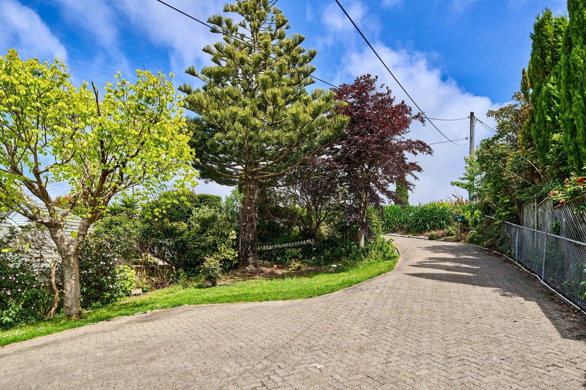 134 Nevay Road, Karaka Bays, Wellington - Carousel 21