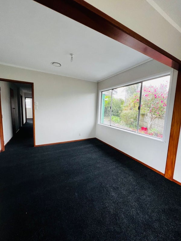 26 Royal Road, Massey, Auckland - Carousel 2