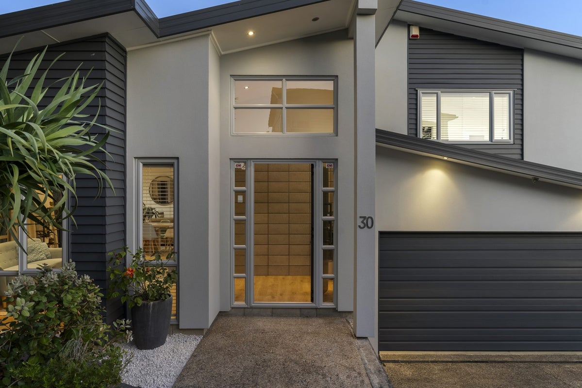 30 Lemon Grove Lane, Greenhithe, Auckland - Carousel 1