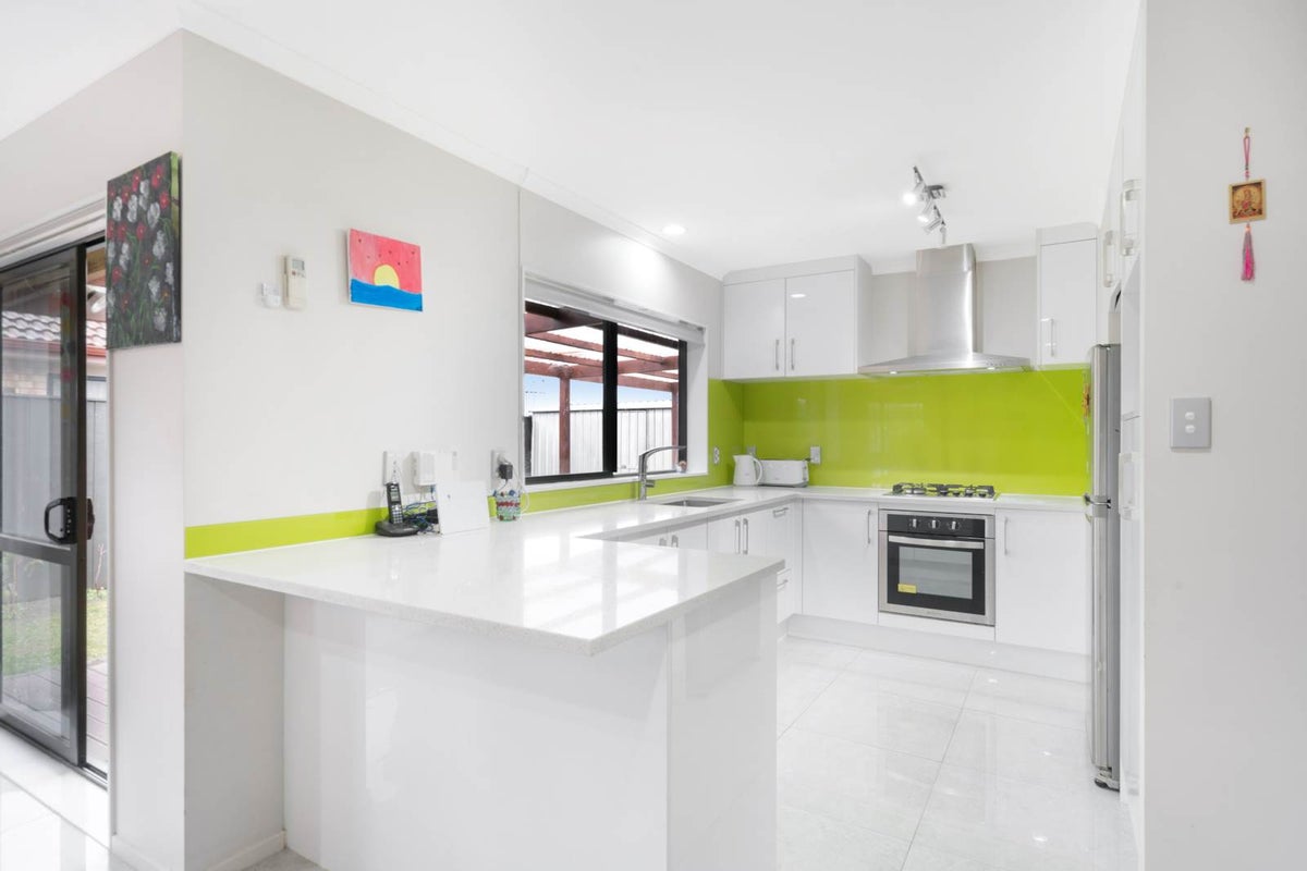30 Stellata Court, Randwick Park, Auckland - Carousel 2