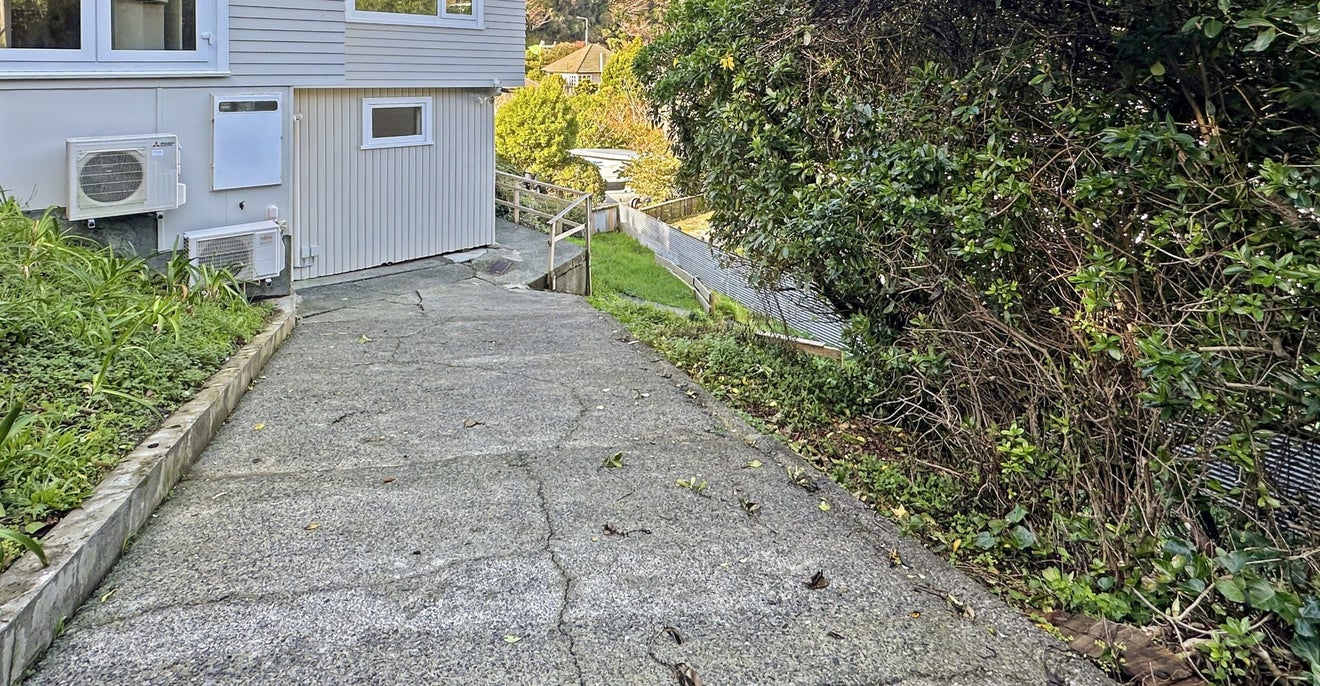 27 Hathaway Avenue, Karori, Wellington - Carousel 10