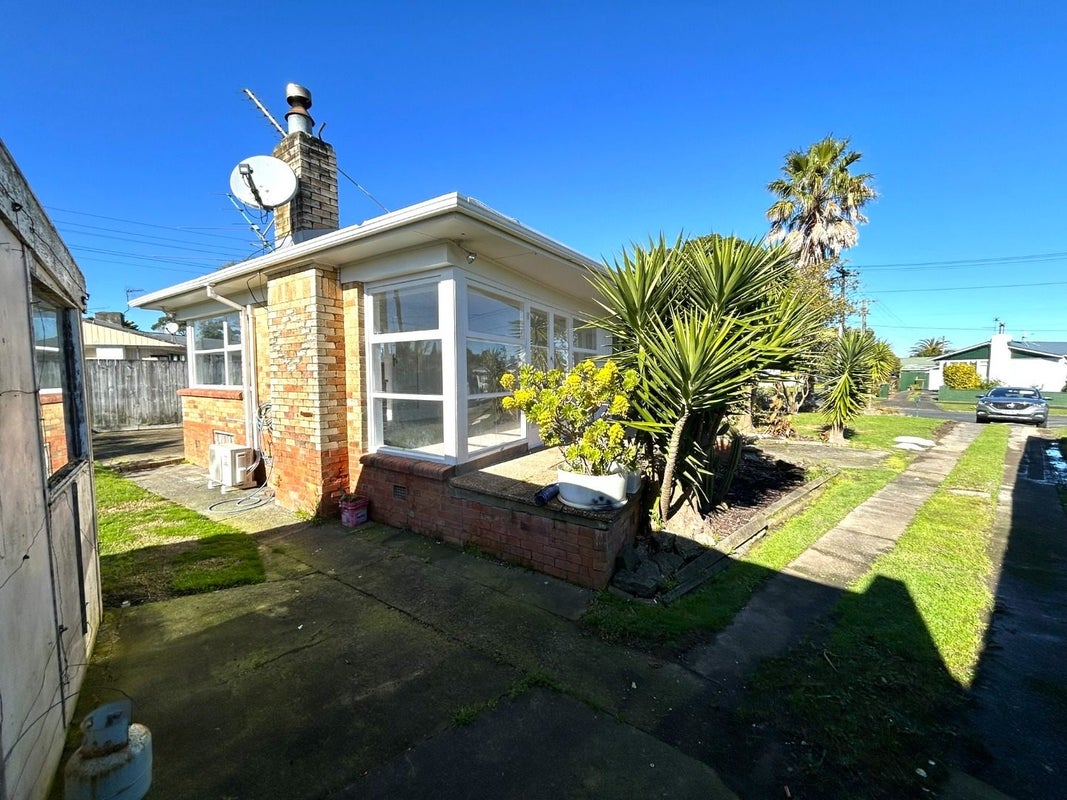 6 Dolphin Street, Pakuranga, Auckland - Carousel 19