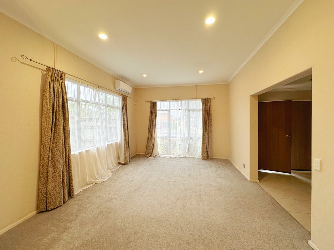 138 Middlefield Drive, Flat Bush, Auckland - Carousel 15