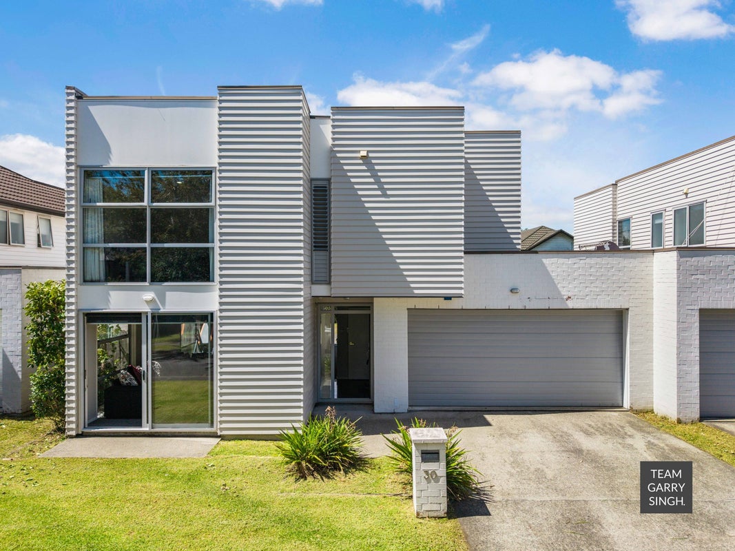 30 Phar Lap Crescent, Takanini, Auckland - Carousel 2