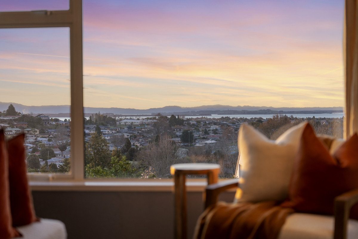 37 Brookfield Terrace, Brookfield, Tauranga - Carousel 1