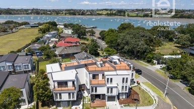 2A Dunkirk Road, Panmure, Auckland - Carousel 1