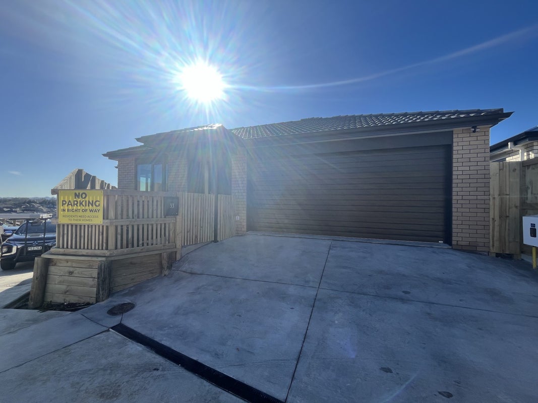 33 Crest Rise, Flagstaff, Hamilton - Carousel 1