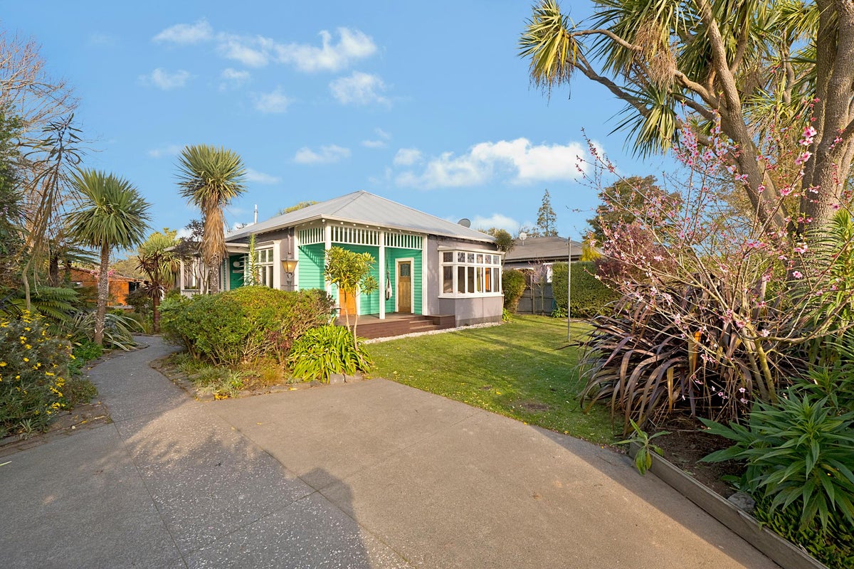 216 Geraldine Street, Edgeware, Christchurch - Carousel 1
