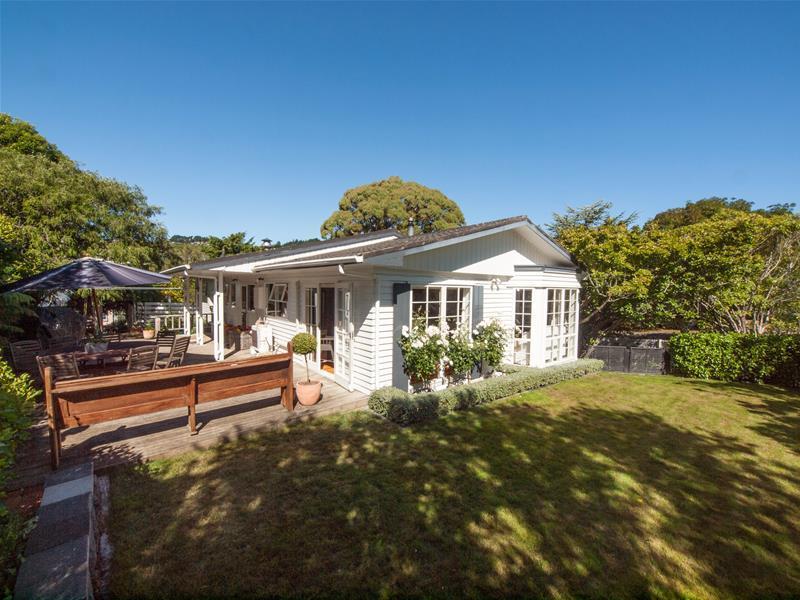2 Halswater Drive, Churton Park, Wellington - Carousel 2