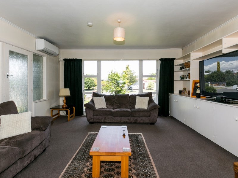 33A TRINITY CRES, PIRIMAI, NAPIER - Carousel 2