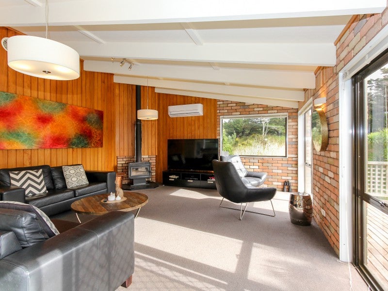 596 Carrington Road, Hurworth, New Plymouth - Carousel 2
