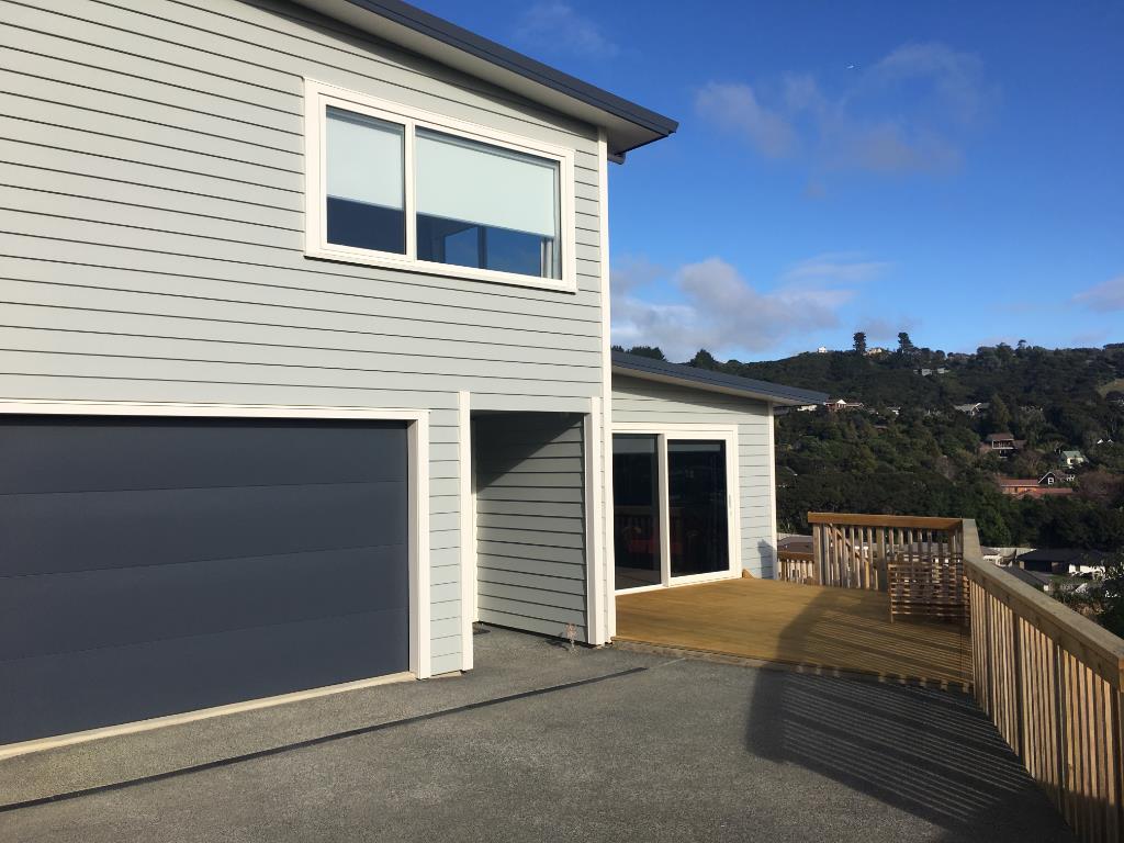 12 Bluejacket Place, Whitby, Porirua - Carousel 1