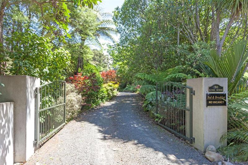 50 Rewa Rewa Valley, Tairua, Thames - Carousel 2