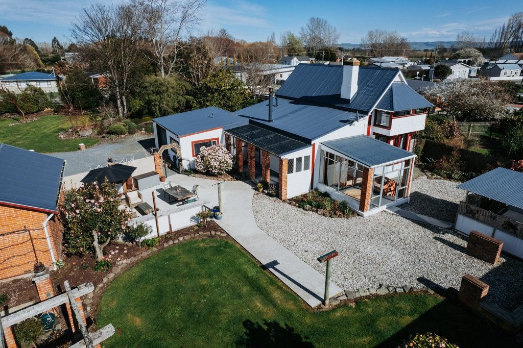 6 Johnson Street, Milton - Carousel 30