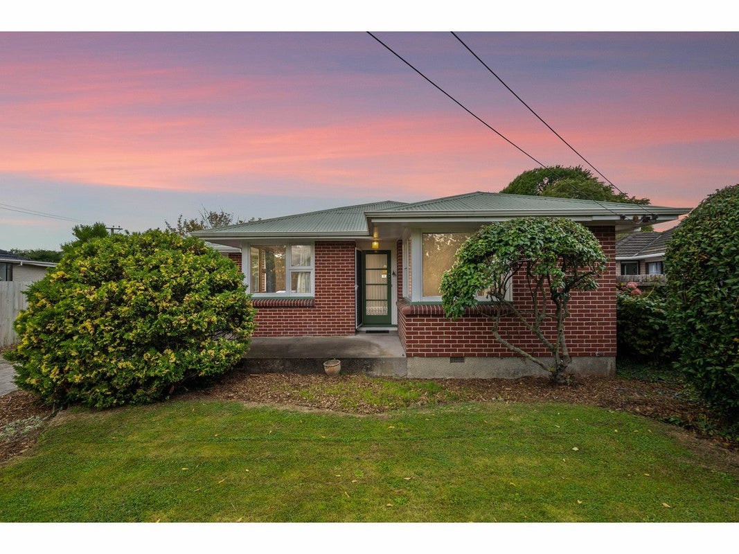 12 Blossomdale Place, Bishopdale, Christchurch - Carousel 1