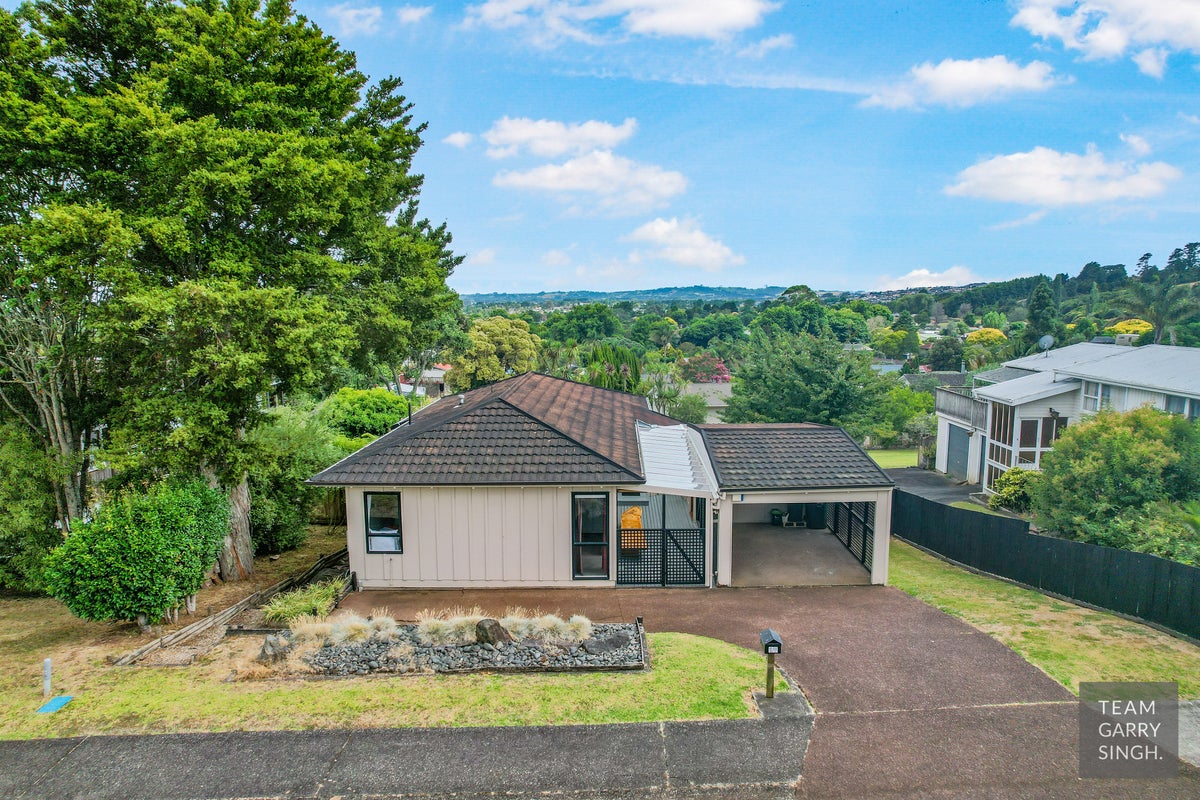 17 Barberton Terrace, Red Hill, Papakura - Carousel 2