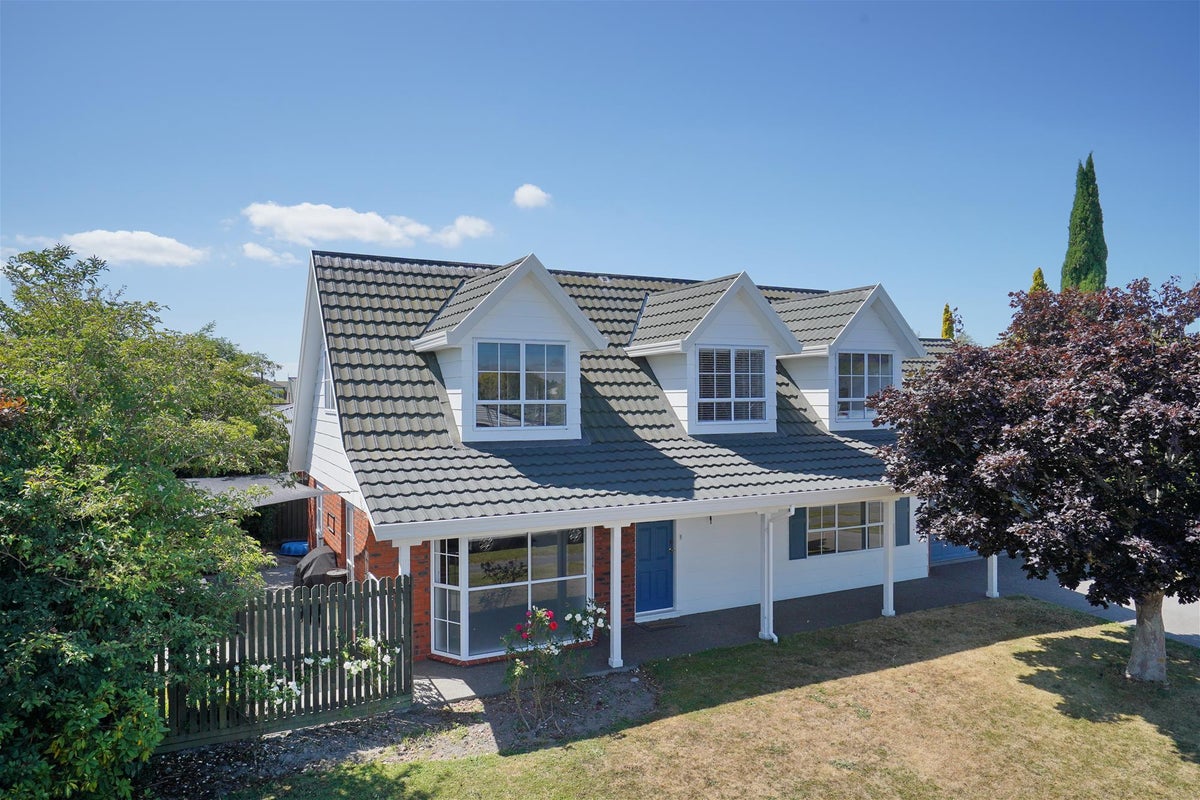 6 Townshend Crescent, Halswell, Christchurch - Carousel 1